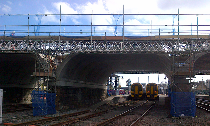 railbridge scaffolders Glasgow
